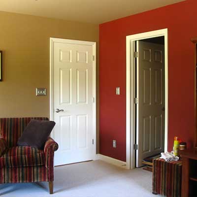 رنگ متفاوت دیوار